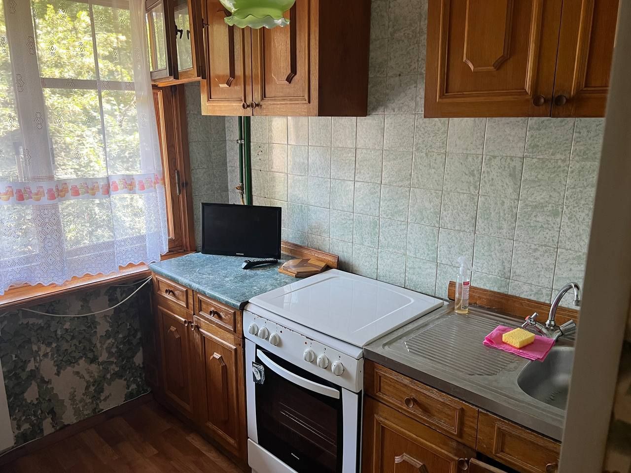 Сдам 3 к.кв.на Черёмушках (Малиновского )