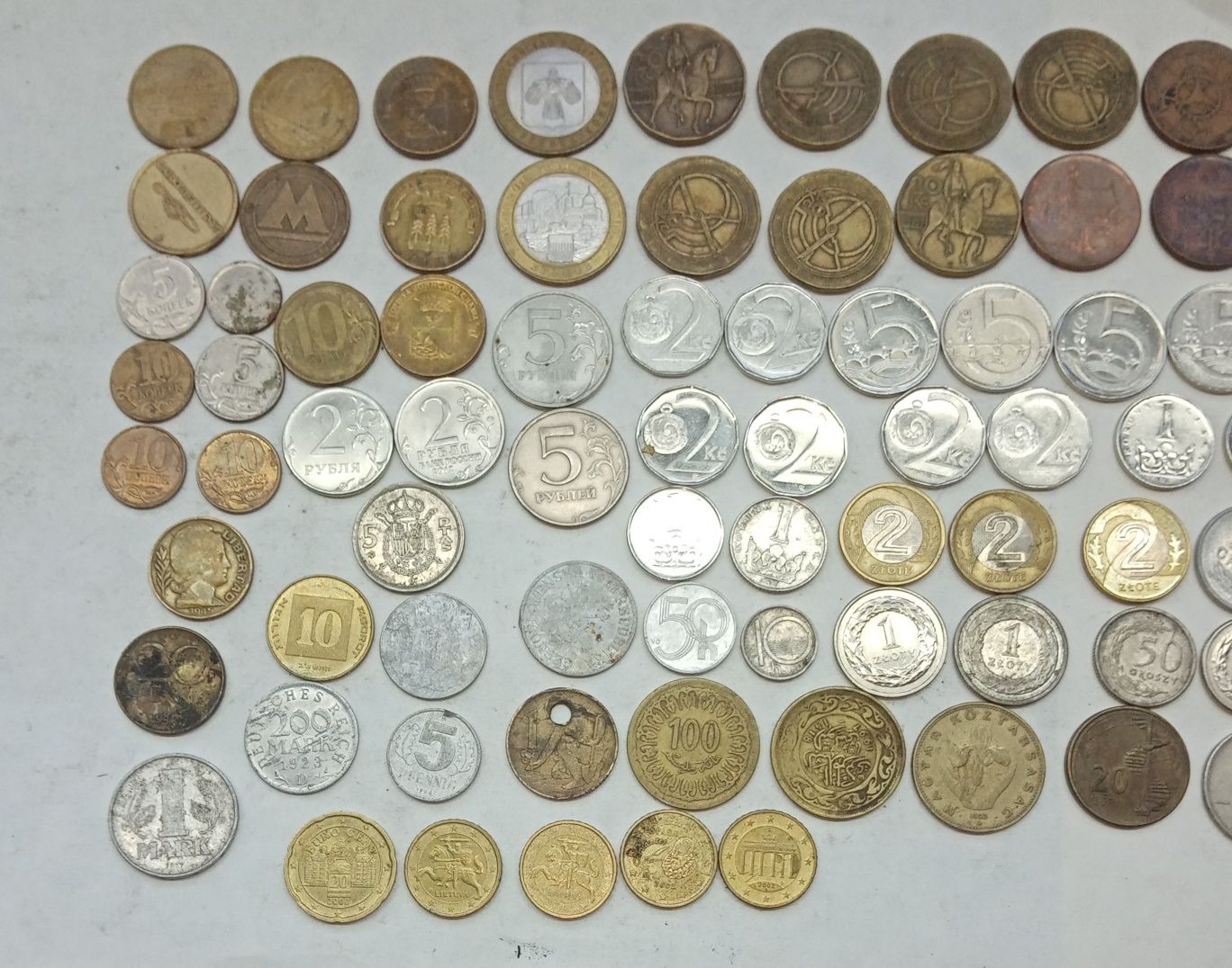 монети різних країн