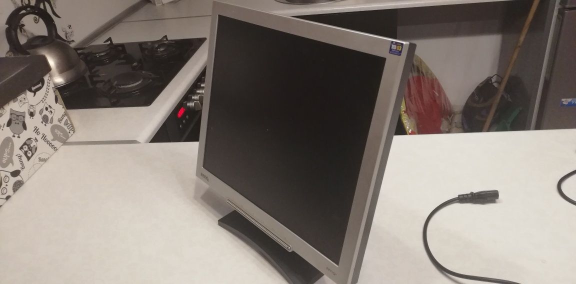 Monitor BENQ 19"