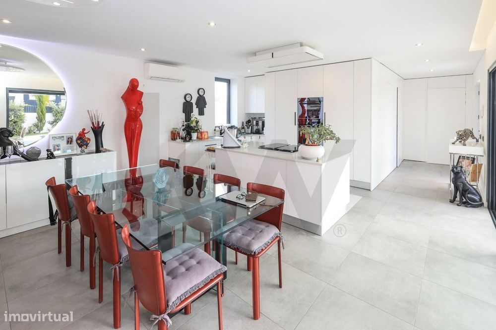 Moradia T3 de luxo, com Piscina, Jacuzzi, Sauna e garagem em Alcantari