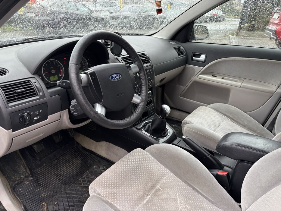 Ford mondeo 1.8 gaz
