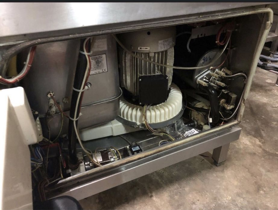 Myjka Hobart ux 30 do koszy i garow