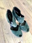 ciemnozielone buty na obcasie Simple 100% skóra 38