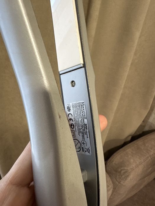 Вирівнювач Maxwell