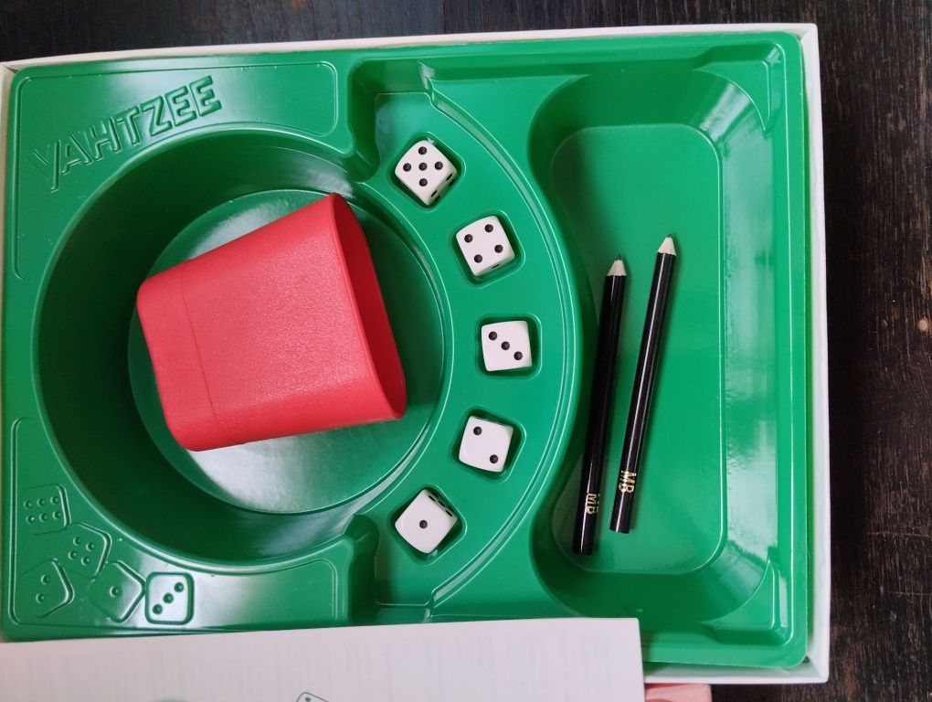 Jogo de tabuleiro Yahtzee