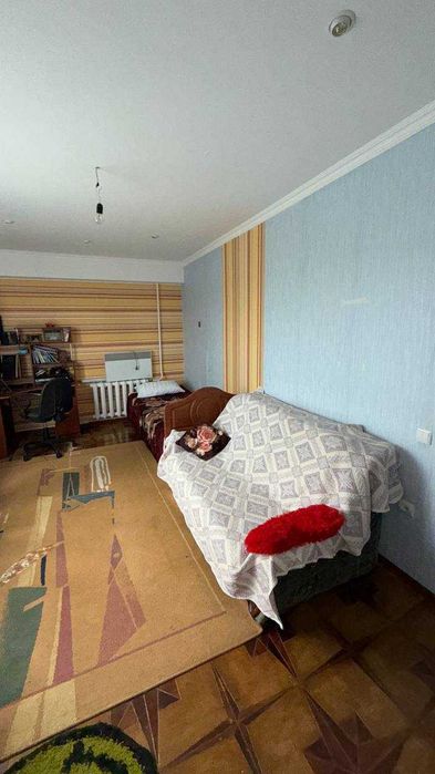 Продам великий будинок для дружньої родини