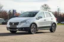 Suzuki SX4 SCross 2015  LED skóry Panorama Kamera Navi 120 PS PL