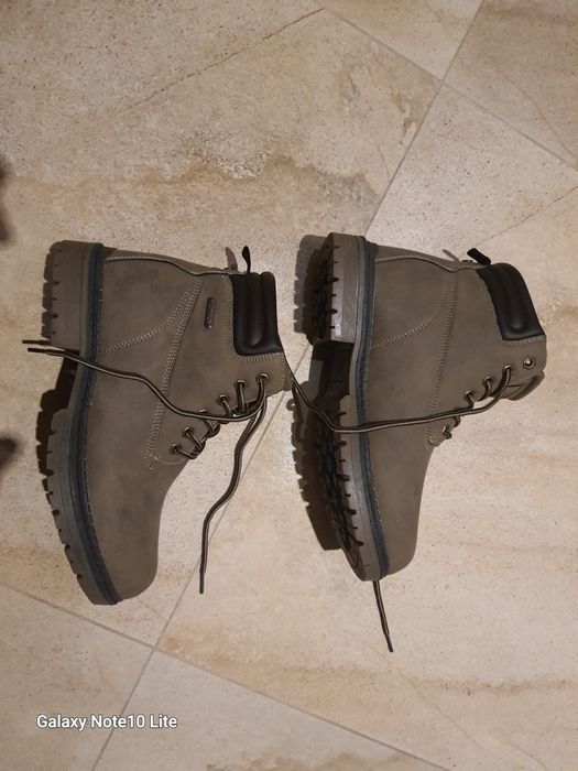 Ботінкі  нові, осінні, розмір 42. Чоловічі.