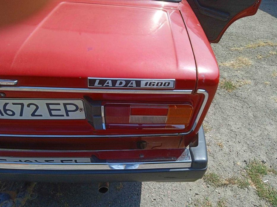 ВАЗ 2103 імпортний варіант підвищеної комфортності