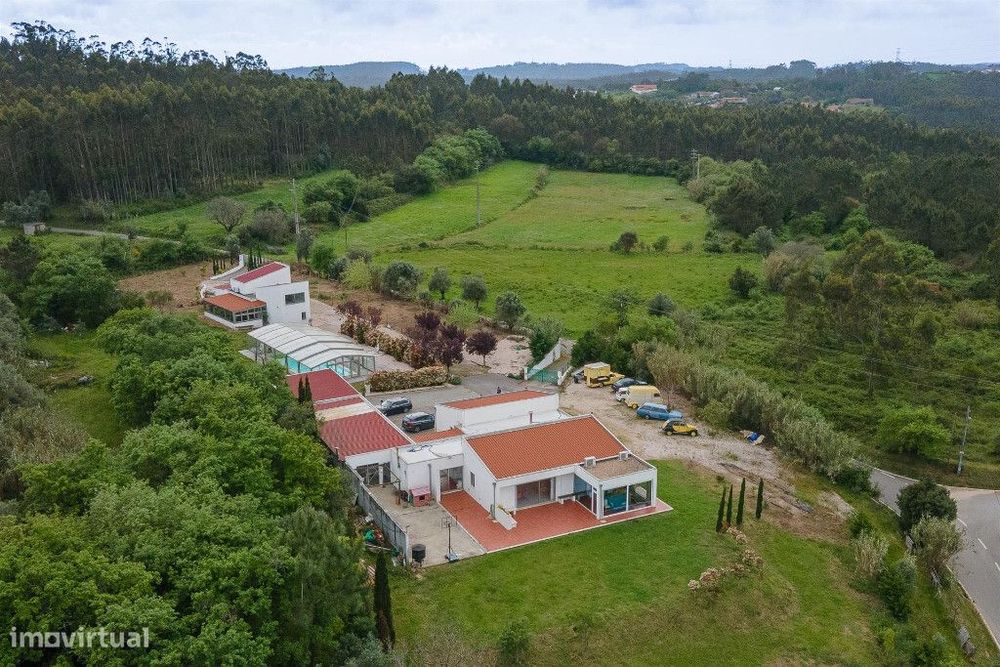 Quinta com piscina em Marioca