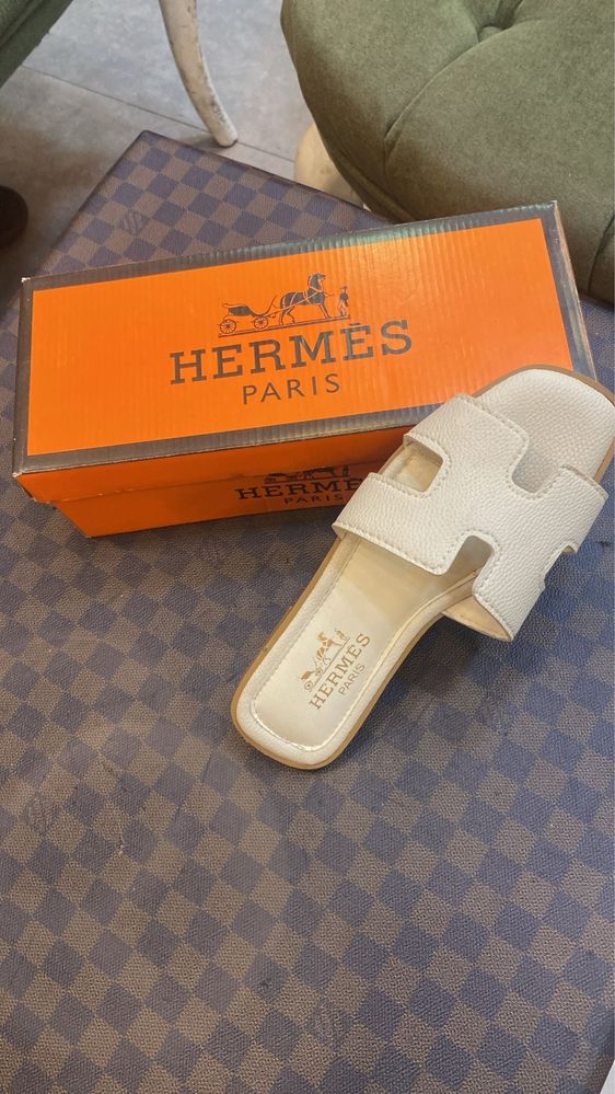 Hermes oran sandals