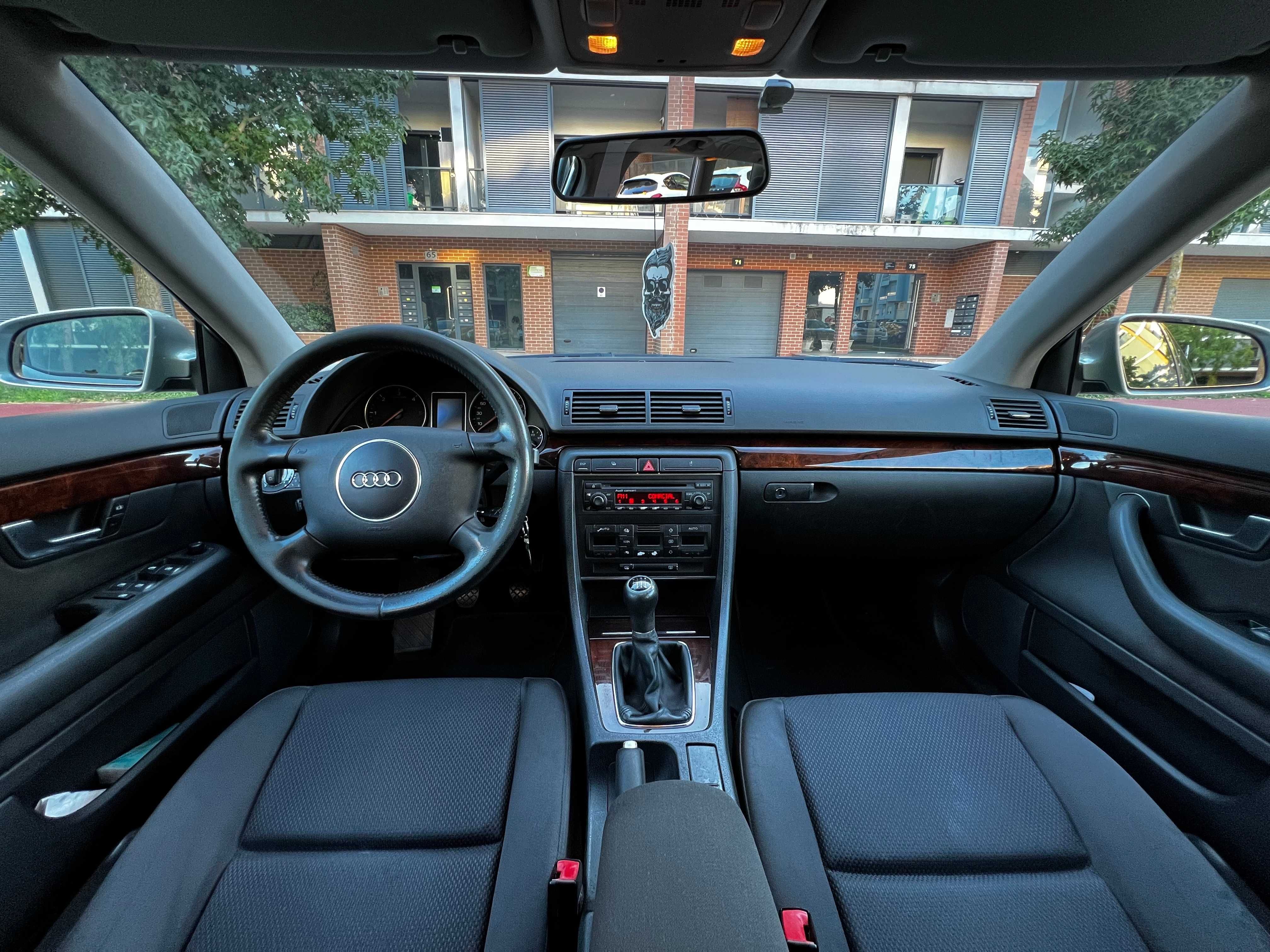 Audi A4 Avant Nacional, único dono, 228k km, PD130, cx6