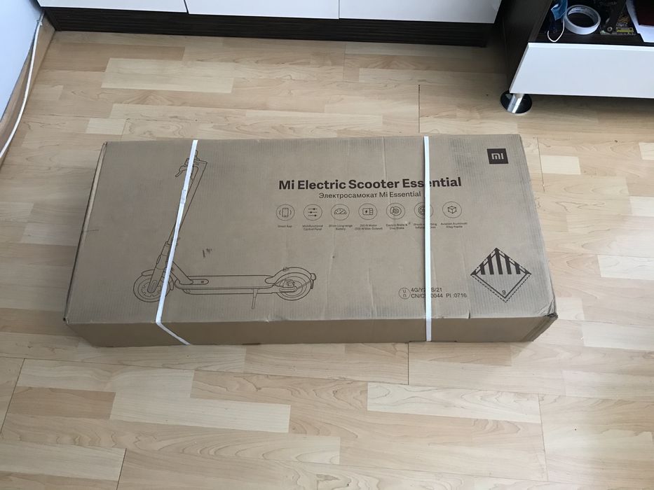 Електросамокат xiaomi esentional