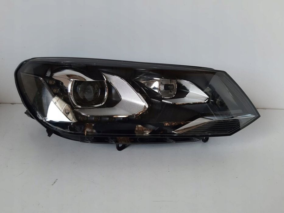 Volkswagen touareg 7P lampa przednia xenon R 12678