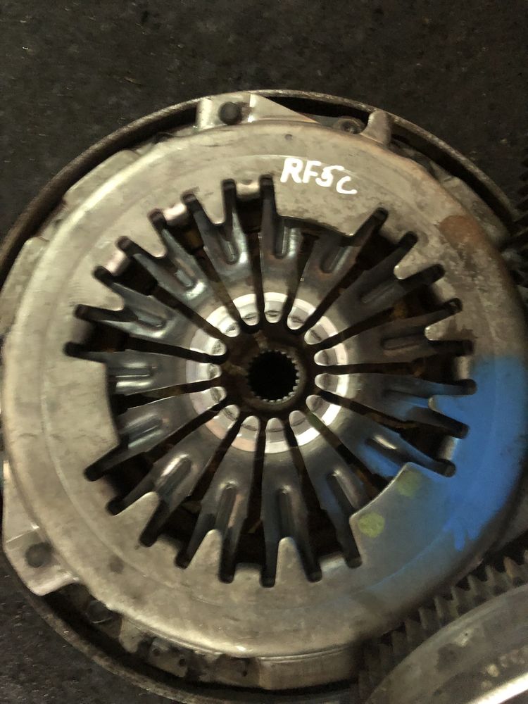 Щеплення, демфер rf7j, rf5c Mazda  Мазда 6 2.0 cdi