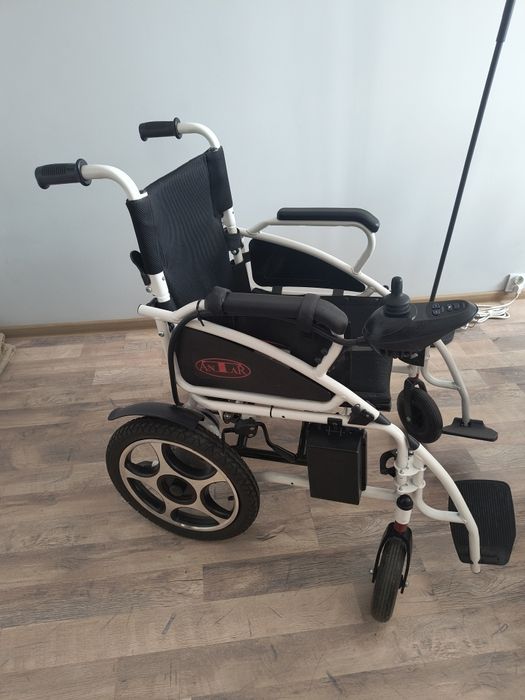 Wózek elektryczny Antar. Stan bardzo dobry,  wszystko działa.