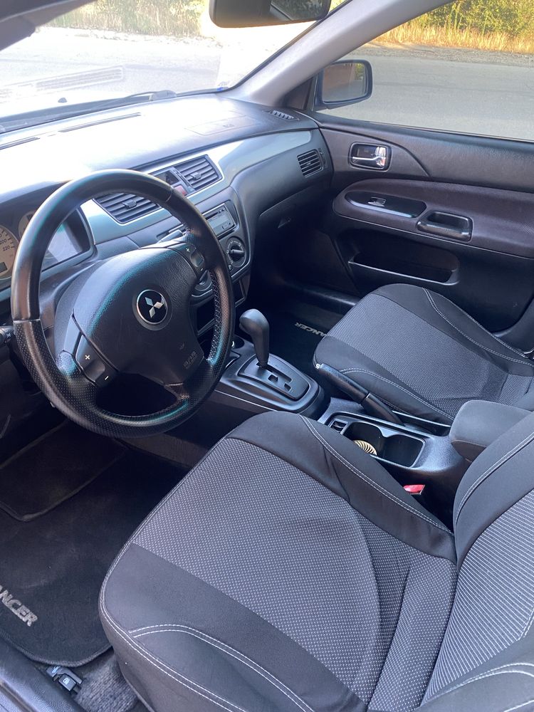 Mitsubishi lancer 9