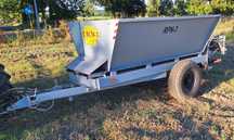 Rozsiewacz wapna RCW 3.5ton w Originale  gotowy do użytku
