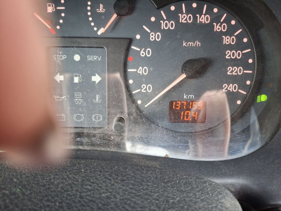 Sprzedam Renault Thalia 2002