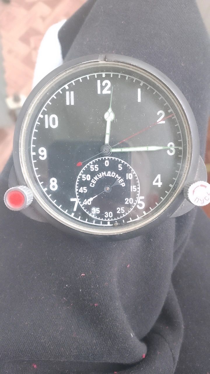 Продам годинник 60 чп робочий