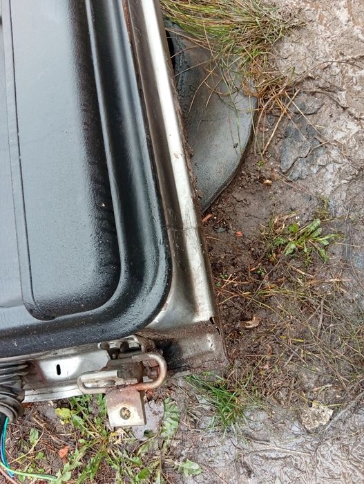 Продам двери ауди 80 Б3