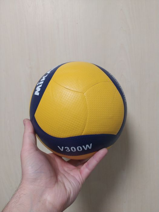 РОЗПРОДАЖ Волейбольні м'ячі Mikasa з незначними дефектами БЕЗ ТОРГУ!!