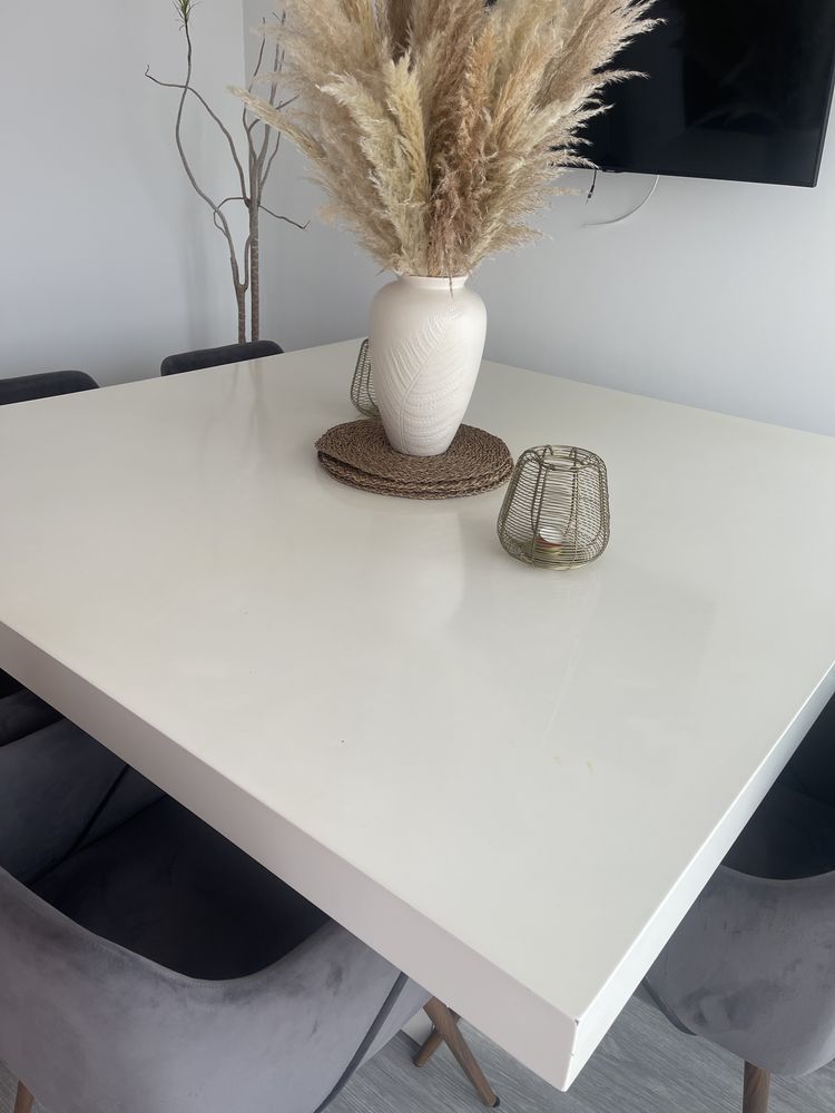 Mesa jantar quadrada