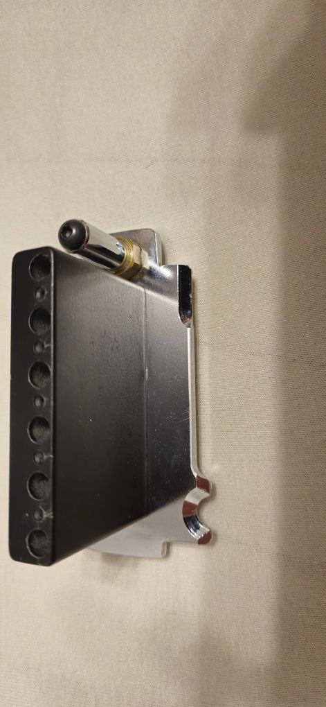 Tremolo WILKINSON by Gotoh VG300 + mosiężny blok