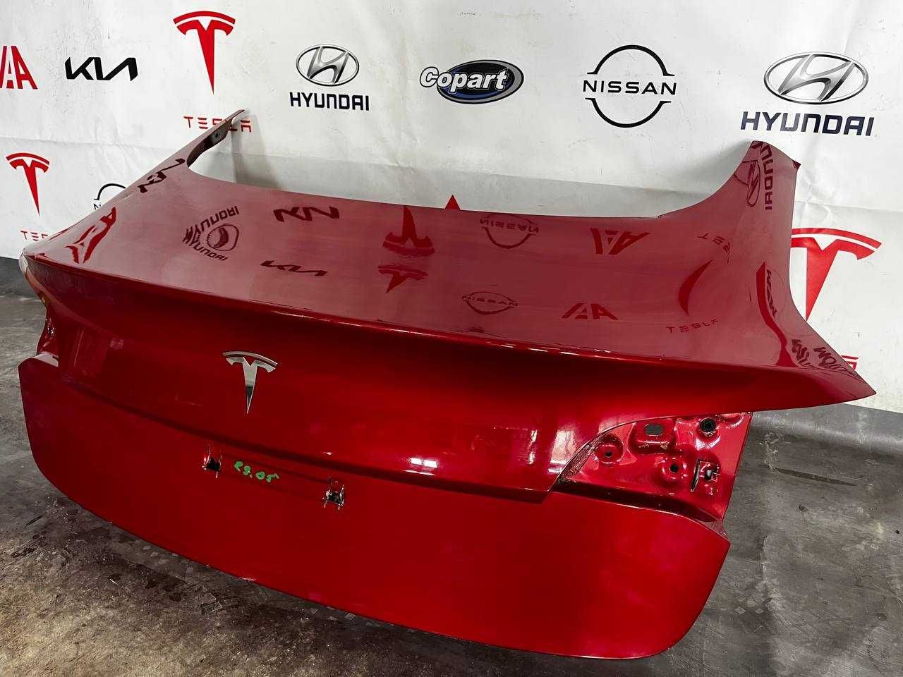 Кришка багажника Ляда Tesla Model 3 2018-2020 1081460-EO-D до рест