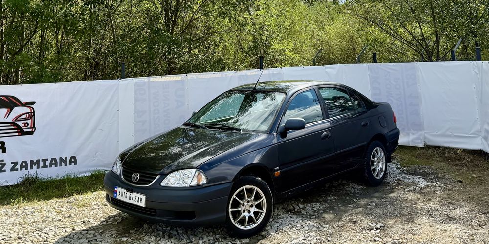 Toyota Avensis 1.6 > El.Szyby > 2001 > Alufelgi > Zadbana > Zamiana