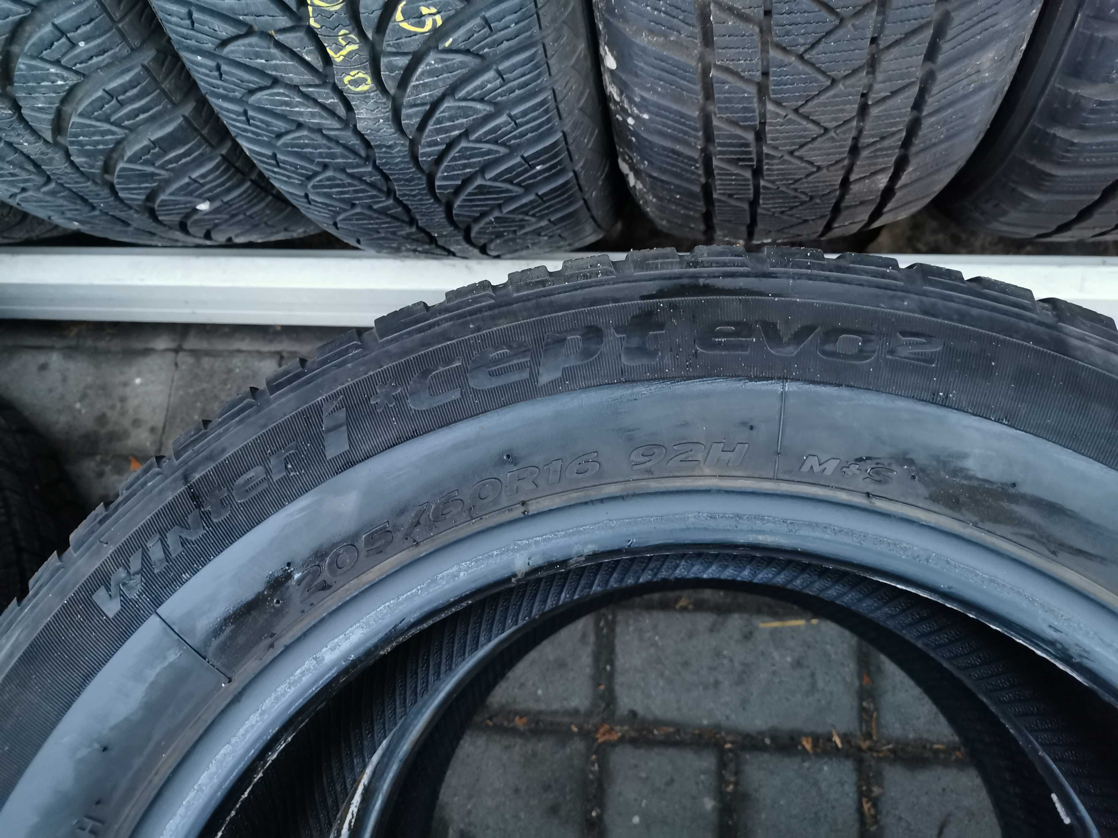 Hankook Winter I'cept Evo 2 205/60r16 92H N7636