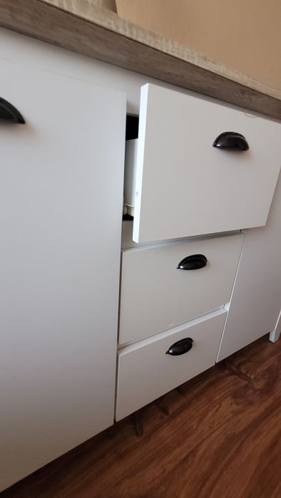 Komoda  biala 120x 80