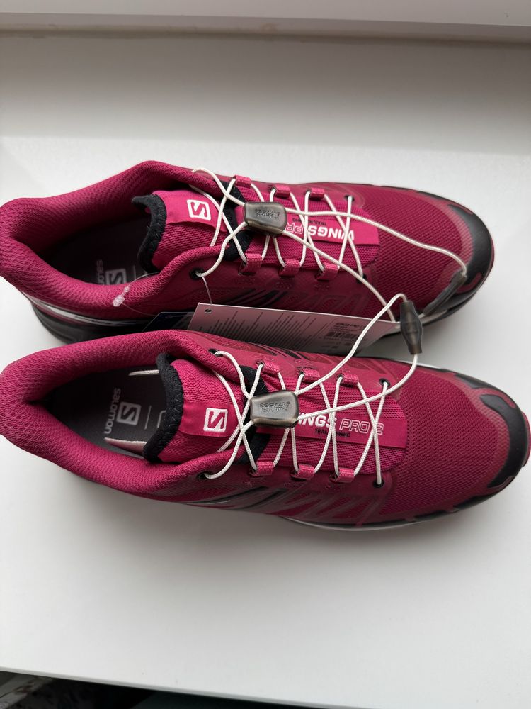 Salomon outdoor жіночі кросівки