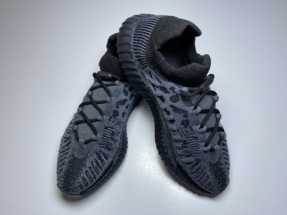 ОРИГІНАЛ 100% Кросівки ADIDAS YEEZY BOOST 350 V2 HQ6319 (44-28см)