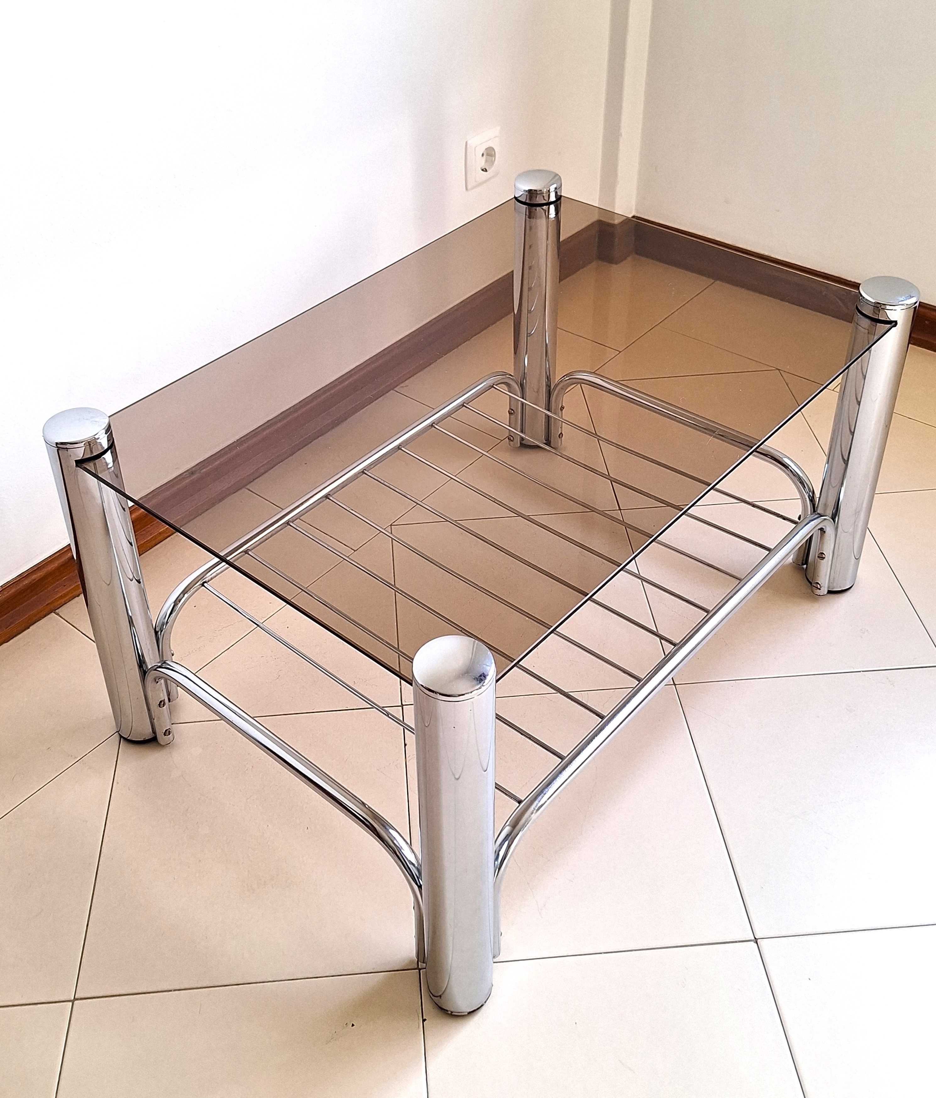 Mesa de centro cromada com vidro - Chrome Coffee table with glass