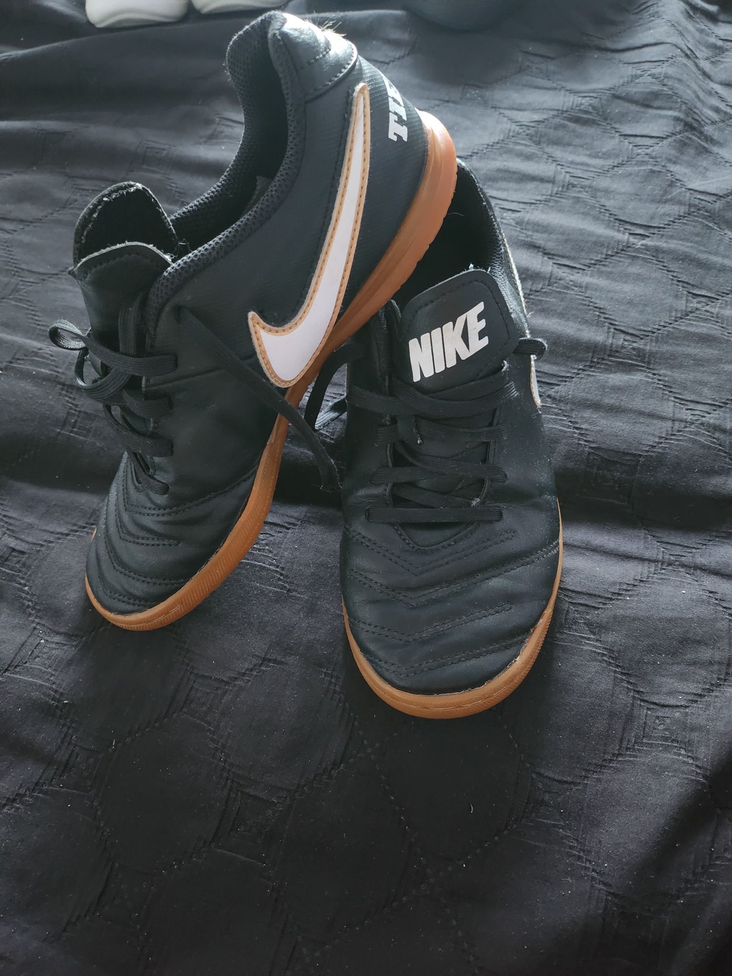 Halówki Nike roz.36