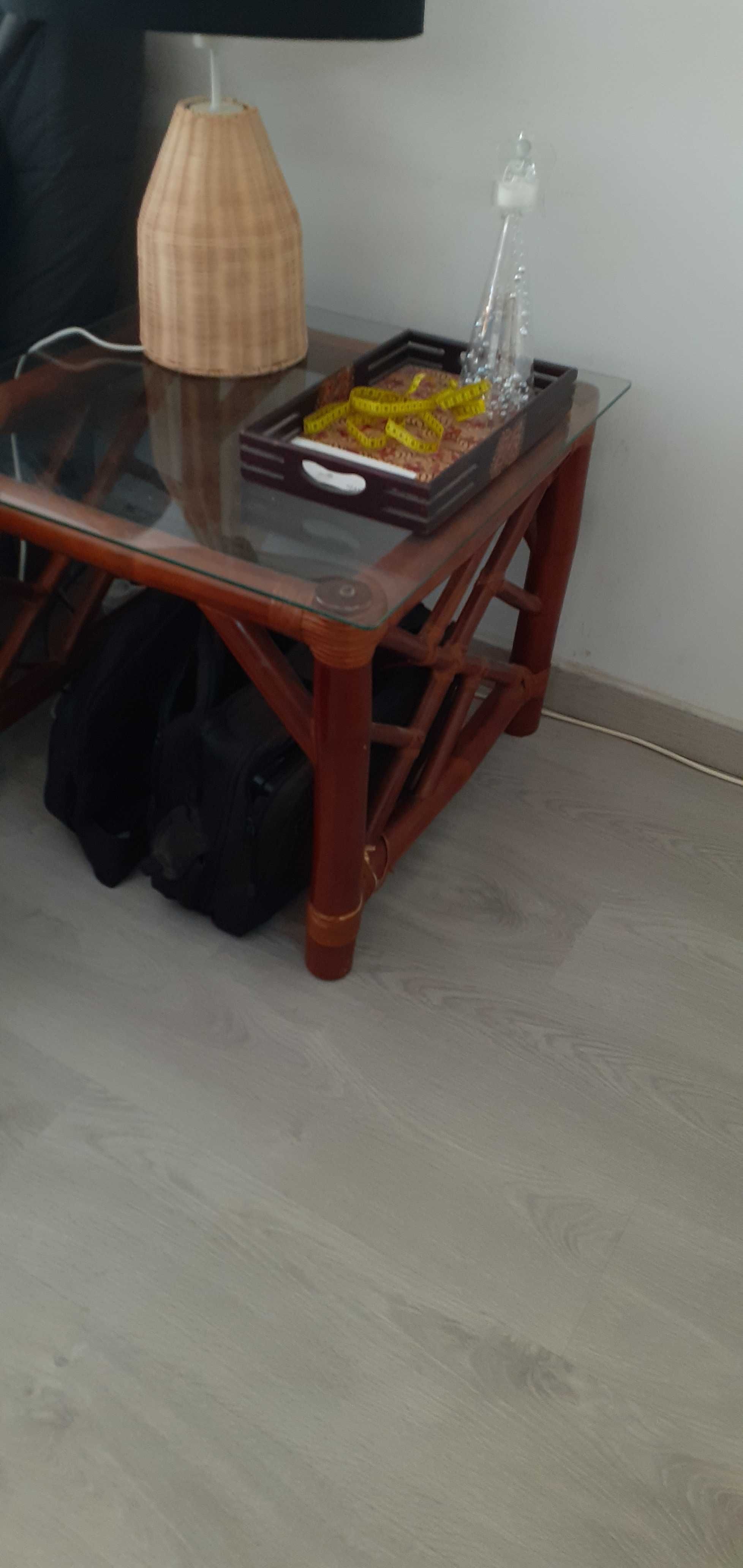 Mesa apoio oriental