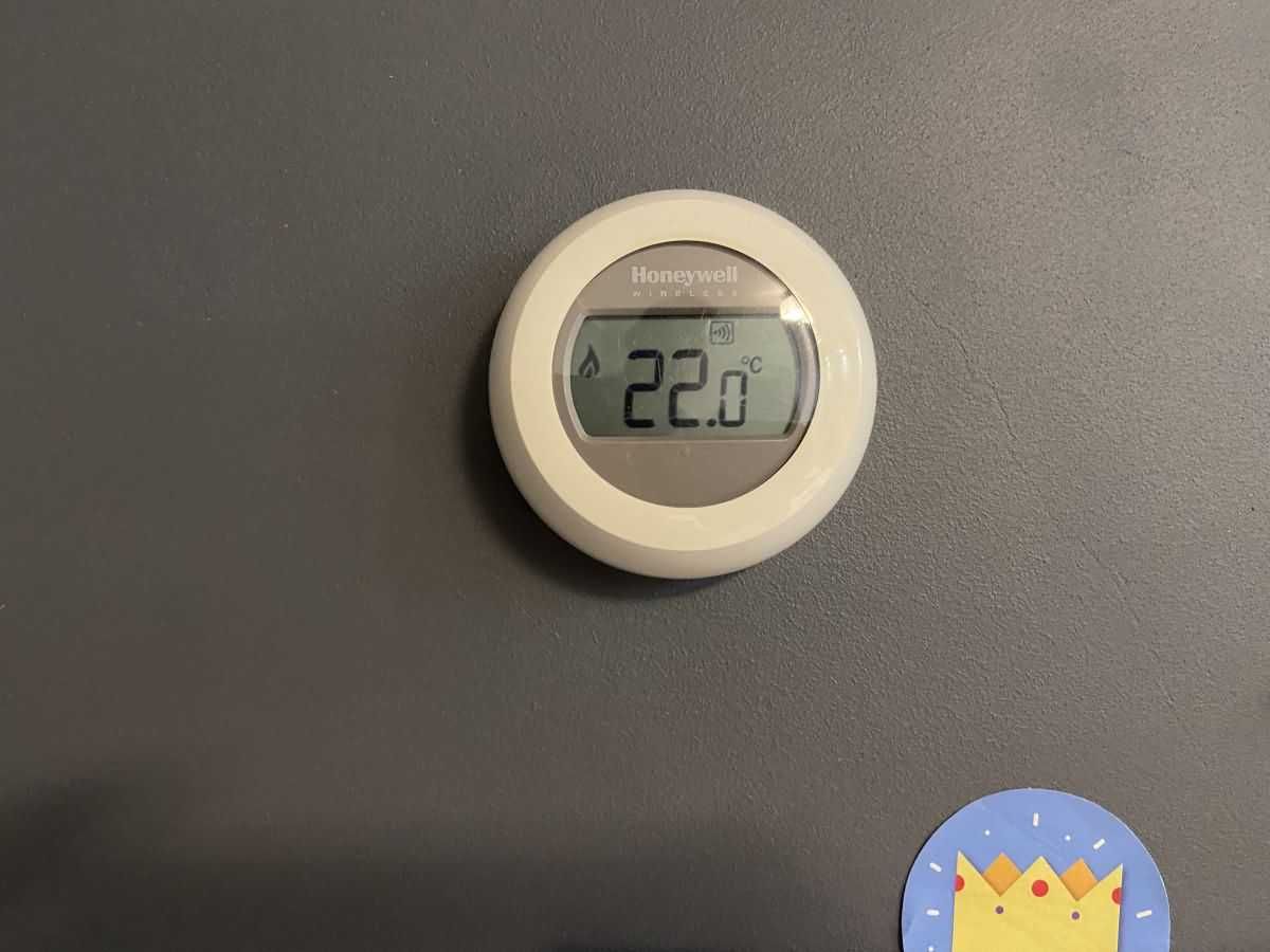 Kontroler kotła pieca gazowego Honeywell RFG100 termostat T87RF 2083