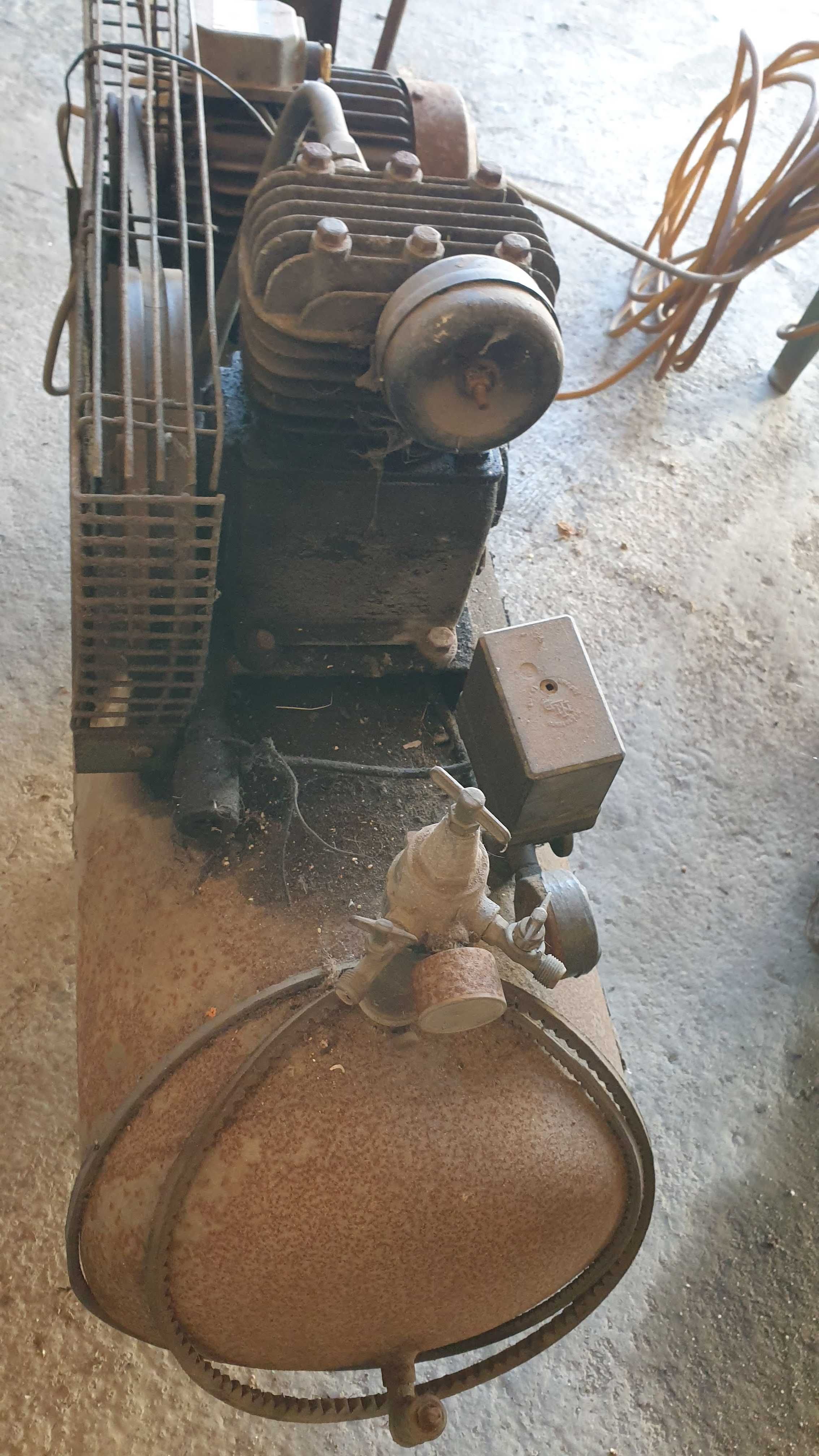 Compressor 100L trifásico, Electroalfa