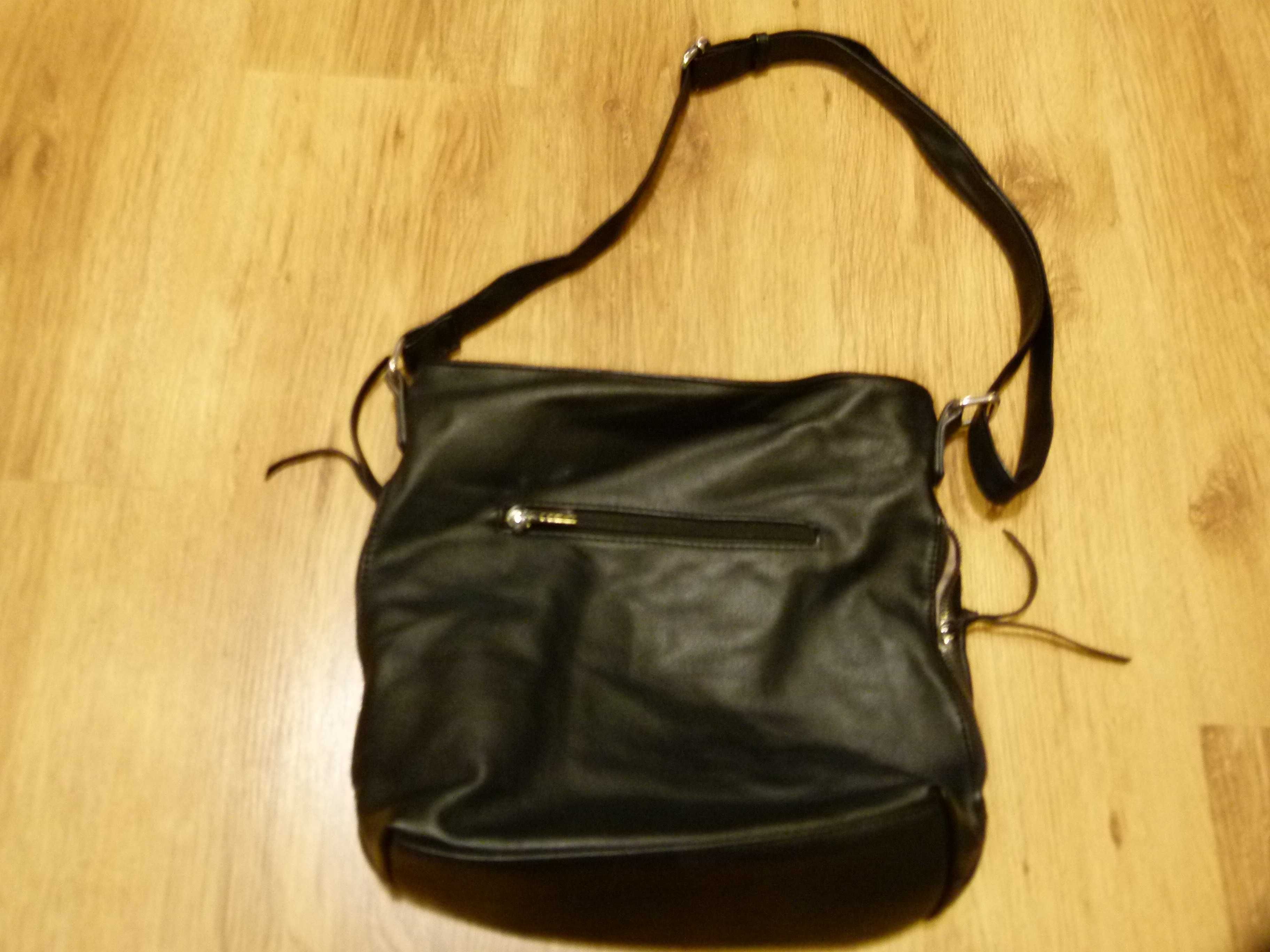 torebka damska czarna z malutkimi ćwiekami 29cmx32cm