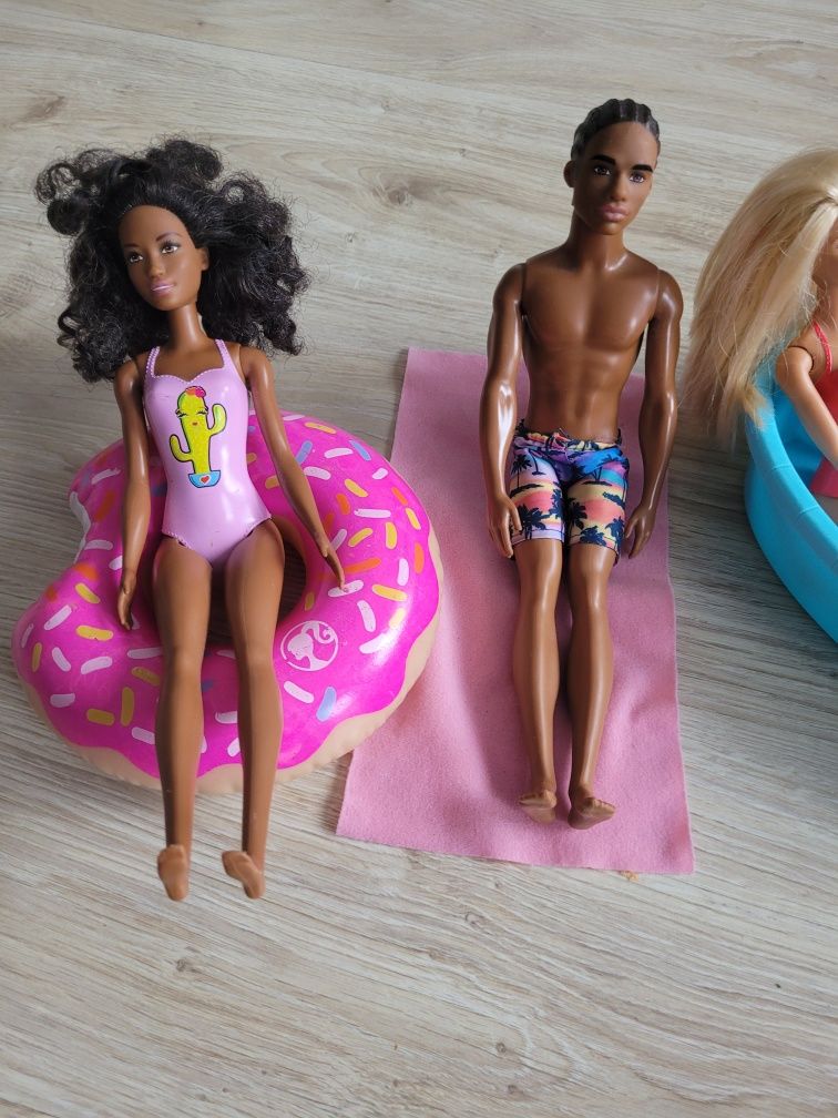 Barbie basen lalkami