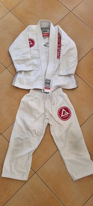 kimono Gracie Barra y2 branco sem faixa