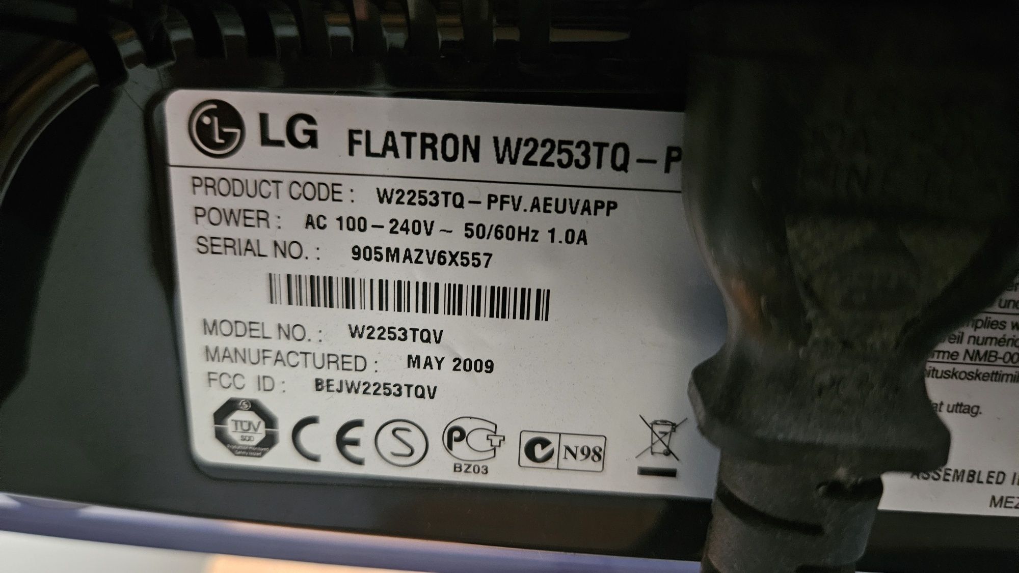 Monitor LG W2253TQ