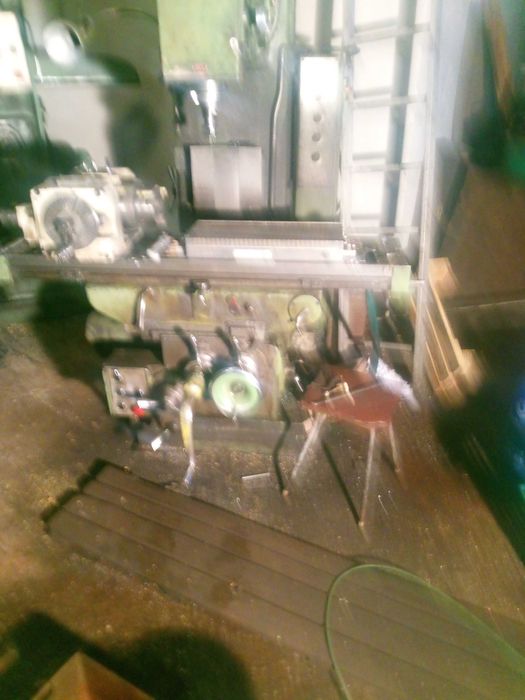 Frezarka FYM 32 - Jarocińska Fabryka Obrabiarek