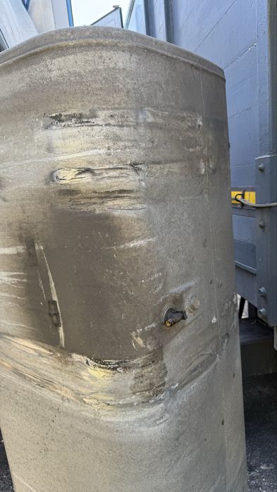 Zbiornik paliwa SCANIA 700l komplet z łapami