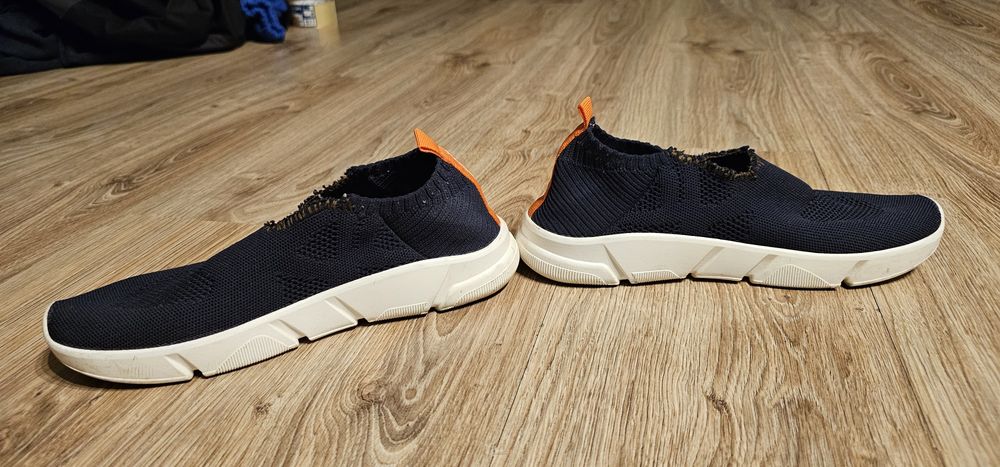 Geox damskie buty sportowe rozmiar 39 wkładka 25cm używane