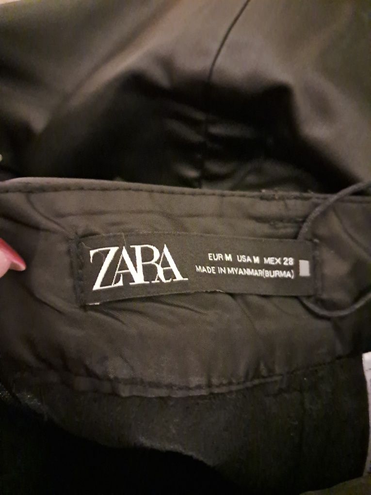 Spódnica z ecoskory z baskinka 38 Zara Basic