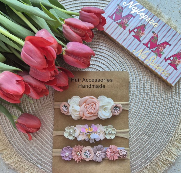 Zestaw opasek niemowlęcych kwiatki perełki Chrzest