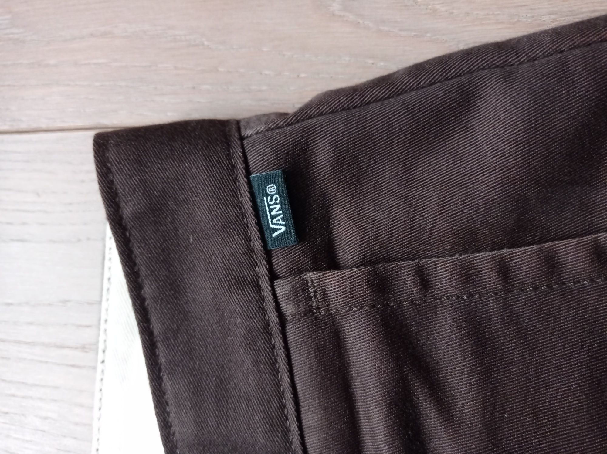 Spodnie VANS Authentic Chino PRZECENA z 399 na 99