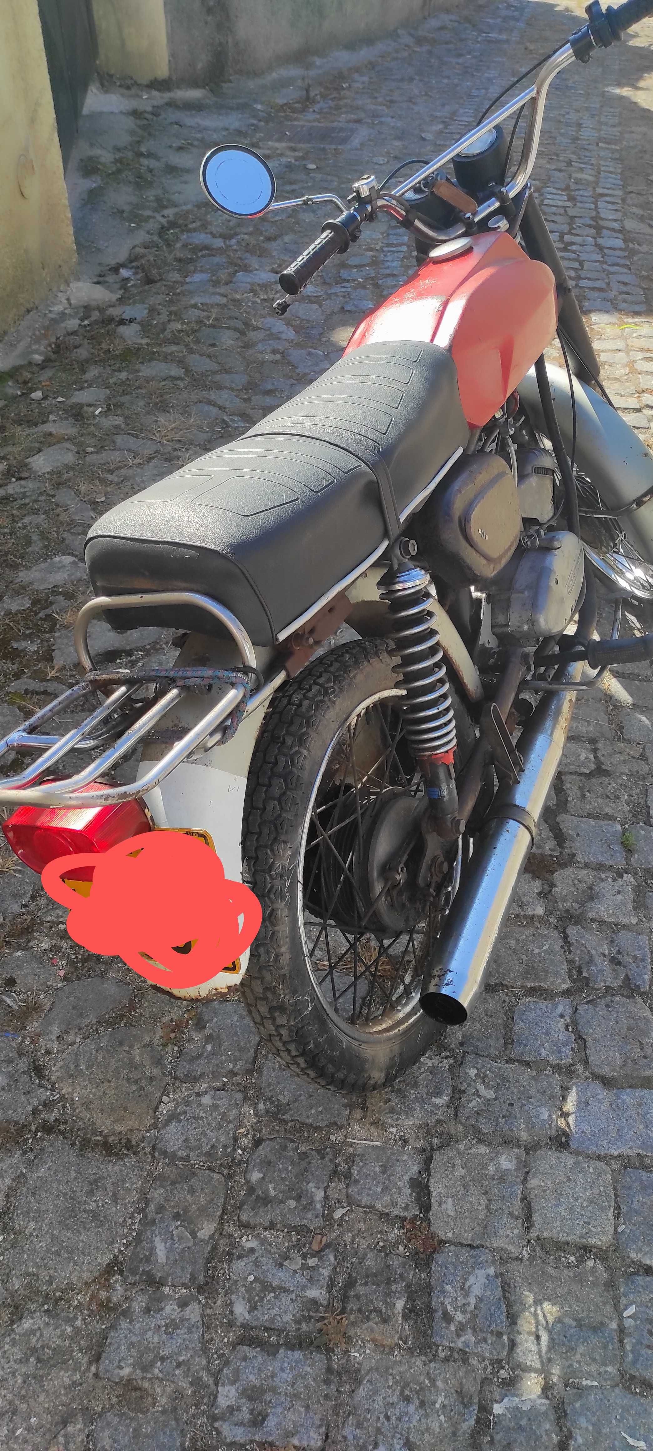 Moto Zundap de 4